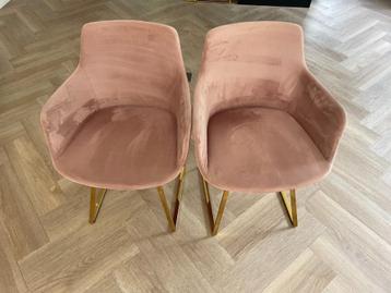 2 x Eetkamerstoel met armleuning merk Mowkan kleur ROSEWOOD beschikbaar voor biedingen