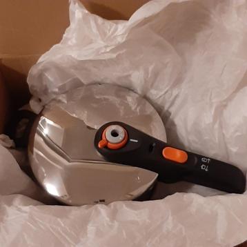 🍲Nieuw: Tefal snelkookpan 6 Liter - Secure click🏷️€59,95- beschikbaar voor biedingen