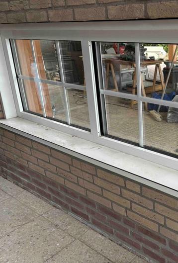 Aluminium Schüco kozijn - wit - 301,5 x 74,5 cm beschikbaar voor biedingen