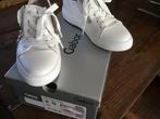 GABOR witte sportschoenen - maat 38, Ophalen of Verzenden, Zo goed als nieuw, Wit, Sportschoenen