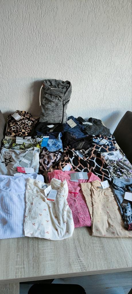 Pakket nieuwe dameskleding maat 46/48, Kleding | Dames, Grote Maten, Nieuw, Ophalen of Verzenden