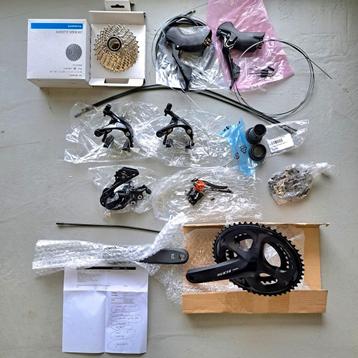 Shimano 105 R7000 11sp Groepset Velgremmen Nieuw Compleet beschikbaar voor biedingen