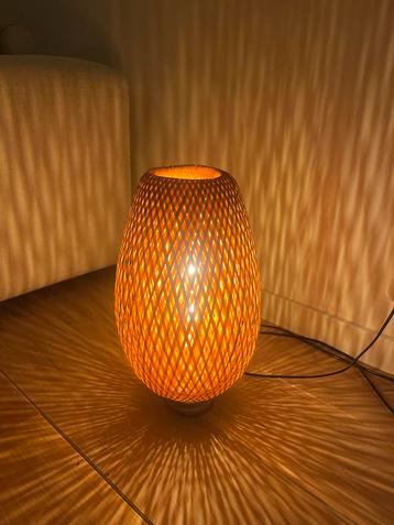 Sfeervolle Lamp beschikbaar voor biedingen