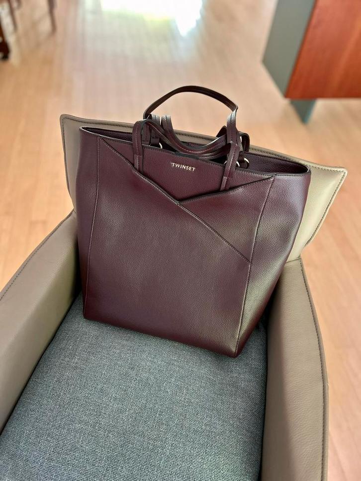 Twinset shopper bordeauxrood/paars, Sieraden, Tassen en Uiterlijk, Tassen | Schoudertassen, Nieuw, Overige merken, Paars, Ophalen of Verzenden