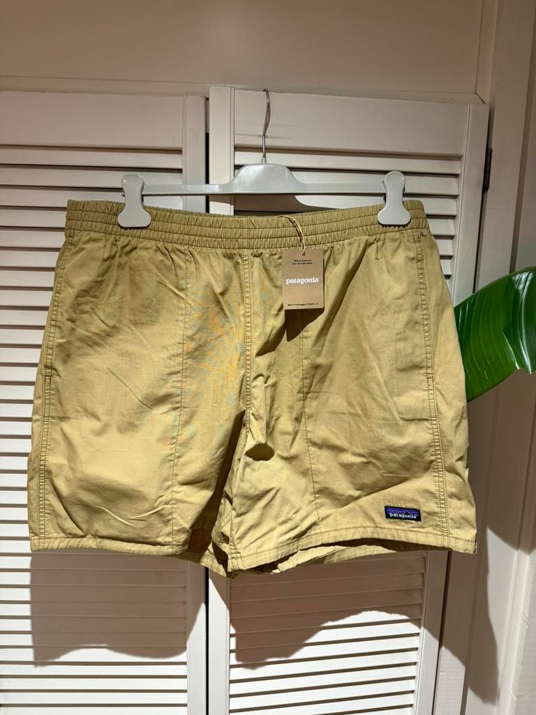 Nieuwe Patagonia Funhoggers short XL, Verzenden, Nieuw, Maat 56/58 (XL), Groen