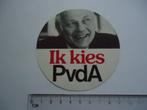 sticker oud PVDA Joop den UYL vintage politiek den haag moku, Verzamelen, Stickers, Verzenden, Zo goed als nieuw, Bedrijf of Vereniging