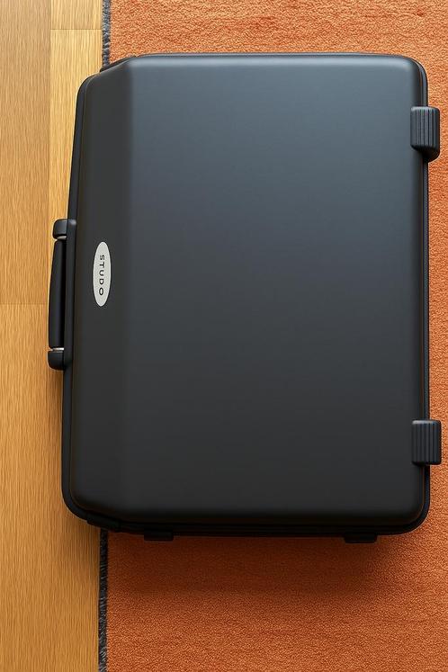 60 x 40 x 22 cm – Zgan American Tourister koffer!, Sieraden, Tassen en Uiterlijk, Koffers, Zo goed als nieuw, Hard kunststof, 50 tot 60 cm