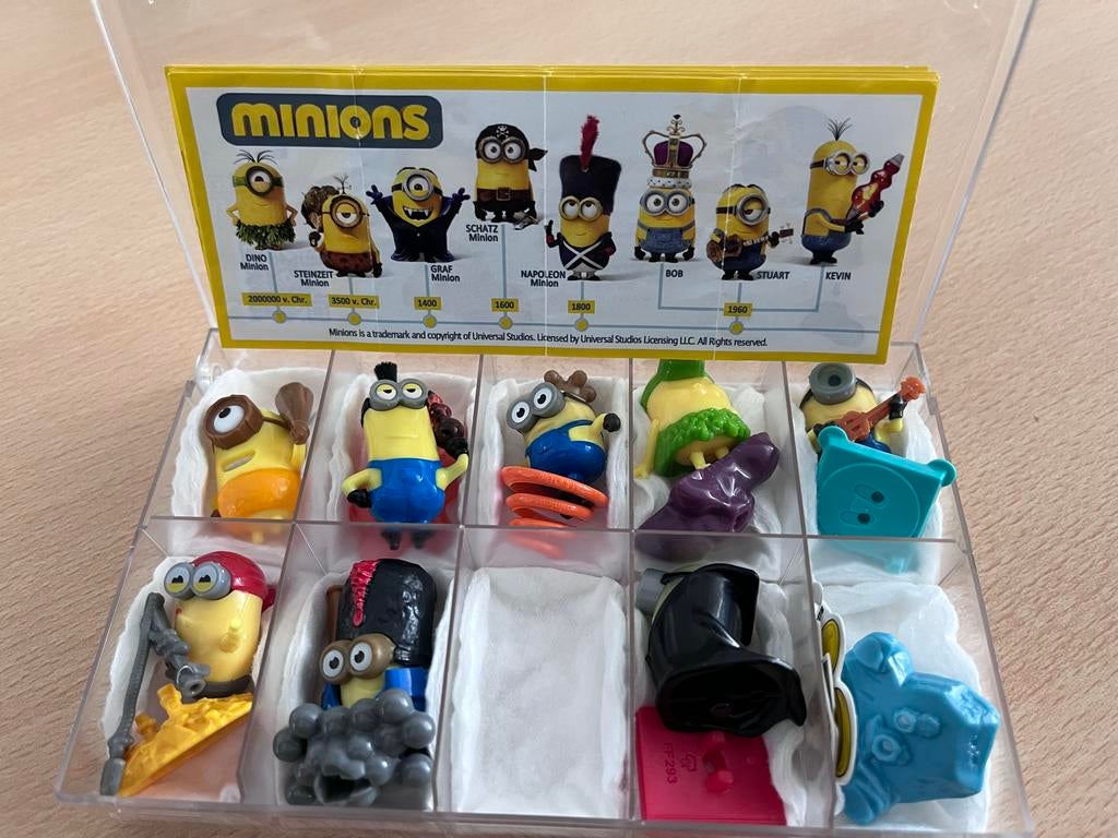 Komplete serie van ferrero uit het verrassingsei ( minions ), Ophalen of Verzenden, Zo goed als nieuw