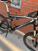 Cube Ams 150 full suspension  Mtb 100% carbon, Fietsen en Brommers, Fietsen | Mountainbikes en ATB, Fully, Ophalen, Zo goed als nieuw