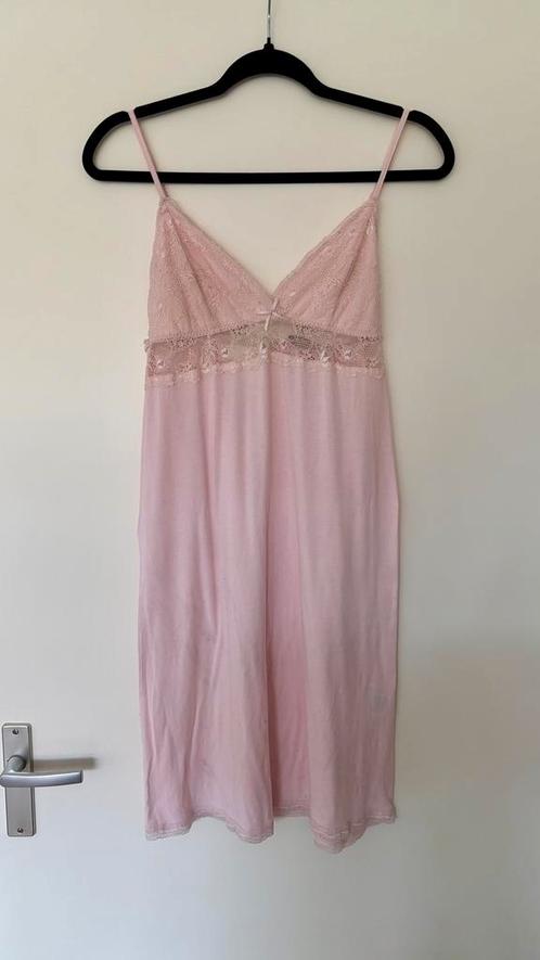 Lingerie jurkje Hunkemöller maat S, Kleding | Dames, Ondergoed en Lingerie, Nachtkleding, Roze, Ophalen of Verzenden