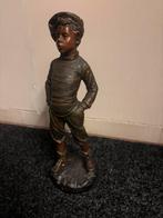 Beeld jongen metaal hoogte 45 cm, Antiek en Kunst, Ophalen of Verzenden