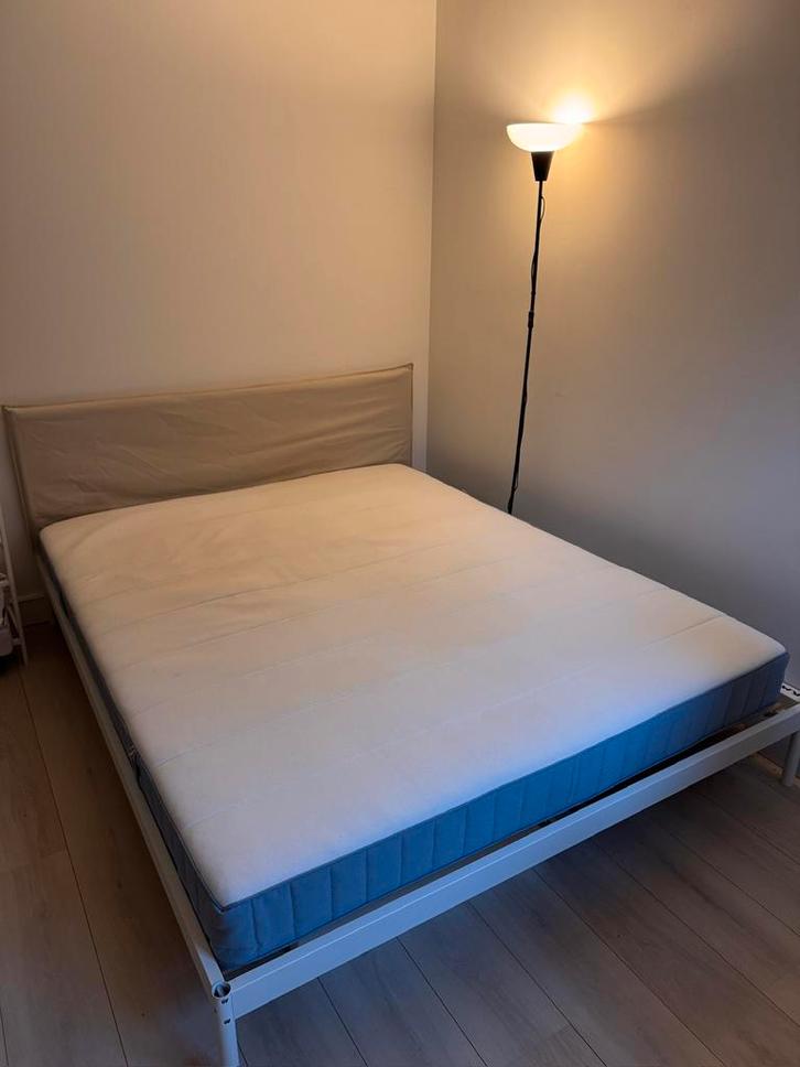 IKEA KLEPPSTAD bed frame, Huis en Inrichting, Slaapkamer | Bedden, Zo goed als nieuw, Tweepersoons, 140 cm, Hout, Ophalen