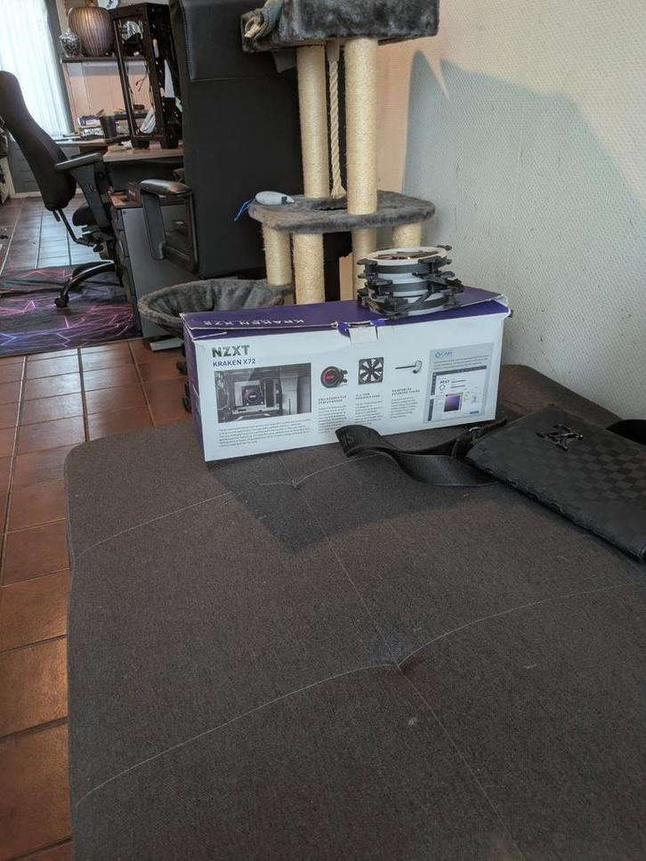 NZXT Kraken X72 Waterkoeling + 6x RGB Fans + Controller, Computers en Software, Computerkoelers, Ophalen of Verzenden