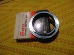 Pentax reverse adapter k 52mm nieuwstaat in doos, Ophalen of Verzenden, Zo goed als nieuw, 50 tot 60 mm, Zonnekap