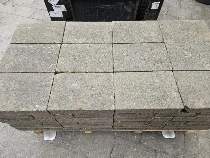 Betonsteen strakke vorm 20x30x6 voor een lage prijs te koop, Tuin en Terras, Tegels en Klinkers, Gebruikt, Terrastegels, Beton