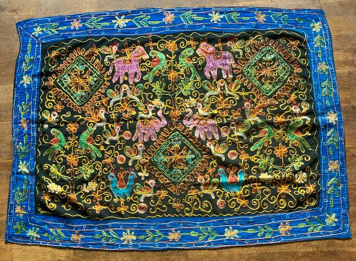 Vintage Indiase Kutch Banjara handgeborduurd wandkleed, Antiek en Kunst, Kunst | Niet-Westerse kunst, Ophalen of Verzenden