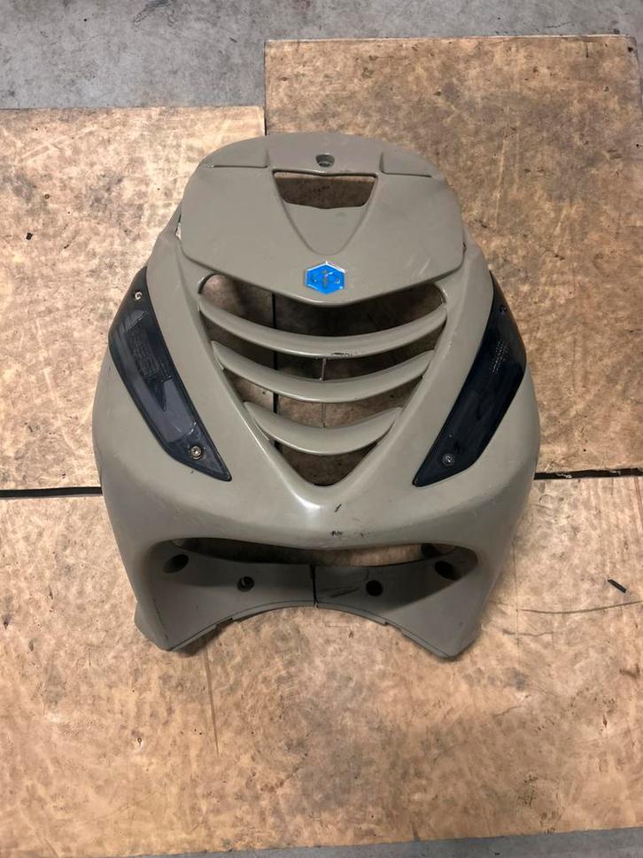Zip SP voorkap met alpha LED knipperlicht, Fietsen en Brommers, Brommeronderdelen | Scooters, Zo goed als nieuw, Piaggio, Overige typen