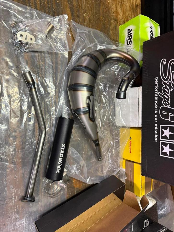 Derbi stage6 70cc streetrace uitlaat nieuw aanbieding, Fietsen en Brommers, Brommeronderdelen | Algemeen, Nieuw, Uitlaat, Ophalen of Verzenden