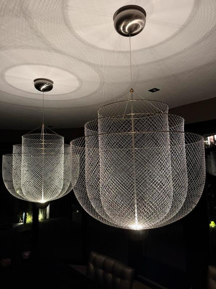 Moooi Meshmatics Chandelier Hanglamp - Set van 2, Huis en Inrichting, Lampen | Hanglampen, Zo goed als nieuw, 50 tot 75 cm, Metaal