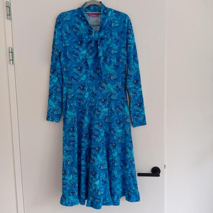 Lien & Giel jurk blauw maat L, Kleding | Dames, Jurken, Gedragen, Maat 42/44 (L), Blauw, Onder de knie, Ophalen of Verzenden