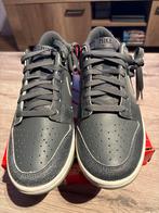 Nike Dunk Low - Halloween (2022), Zwart, Nieuw, Ophalen of Verzenden, Sneakers of Gympen