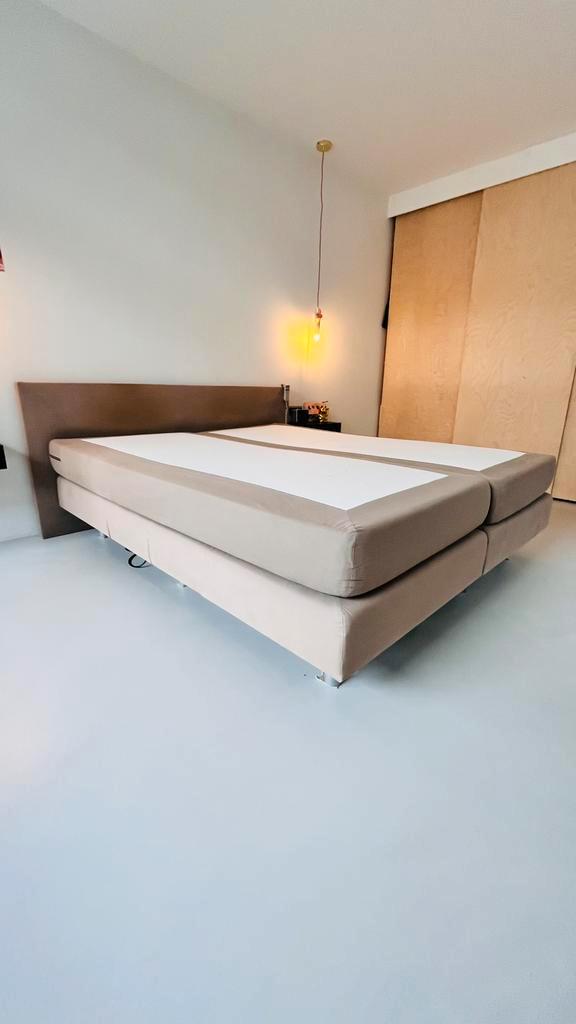 Brouwers bedding boxspring 180x210 elektrisch verstelbaar, Huis en Inrichting, Slaapkamer | Boxsprings, Gebruikt, 180 cm, 210 cm