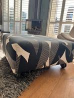 Stijlvolle hocker op wielen, Ophalen, Vierkant, 75 tot 100 cm, Zo goed als nieuw