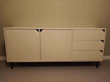 Stevig dressoir wit planken en lades