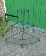 Kwartronde etagère, Ophalen, Gebruikt