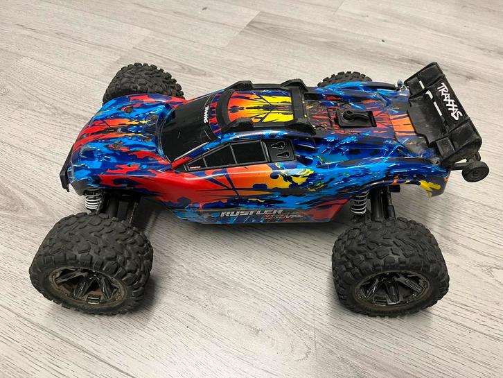 Traxxas Rustler VXL 4WD roller met diverse opties, Hobby en Vrije tijd, Modelbouw | Radiografisch | Auto's, Zo goed als nieuw