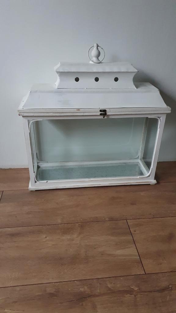 Lantaarn GROOT chabby chic van LOBERON NIEUW., Huis en Inrichting, Woonaccessoires | Kandelaars en Kaarsen, Nieuw, 50 tot 75 cm