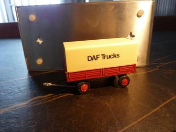 Lion car DAF aanhanger rood met huif  beschikbaar voor biedingen