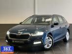 Skoda Octavia Combi 1.0 TSI Business Edition NAP | Virtual |, Auto's, Voorwielaandrijving, Zwart, Blauw, Stationwagon