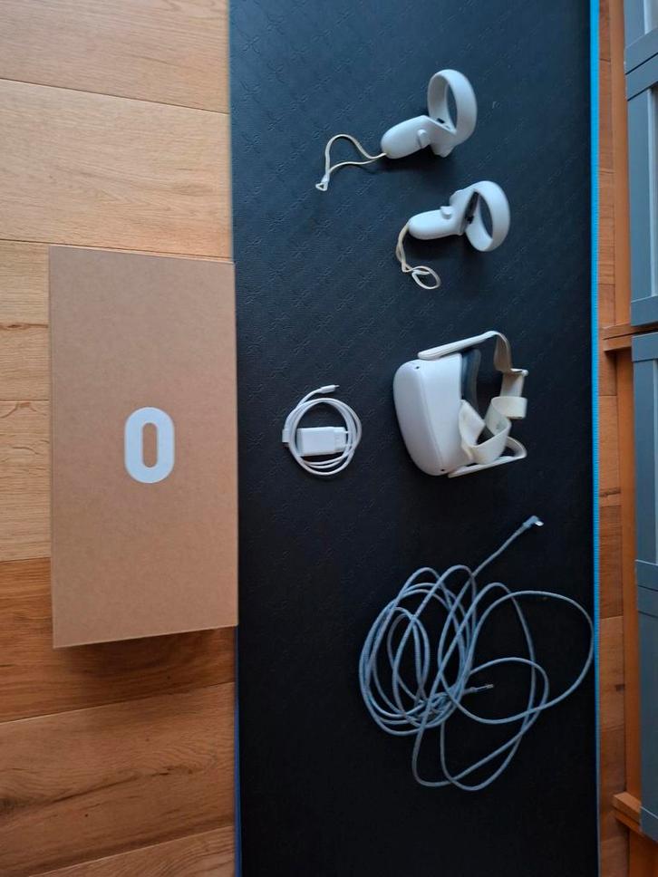 Oculus Quest 2, Spelcomputers en Games, Virtual Reality, Gebruikt, Pc, VR-bril, Ophalen of Verzenden