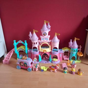 Fantastisch prinsessenkasteel, extra lopend paard + koets beschikbaar voor biedingen