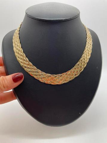Z374 Prachtig zilveren collier gevlochten goudkleurig beschikbaar voor biedingen