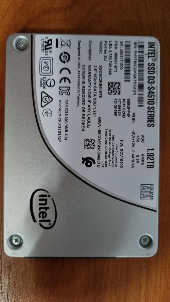 Intel SSD D3-S4510 1.92TB - SATA SSD, Computers en Software, Harde schijven, Gebruikt, Server, Intern, SSD, SATA, Ophalen of Verzenden