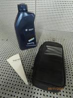 BMW tasje/ houder voor motorolie inclusief fles, Gebruikt, Ophalen of Verzenden, BMW