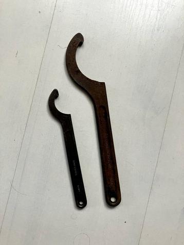 Gedore No. 40 haaksleutels 34/36 en 68/75 mm.  beschikbaar voor biedingen