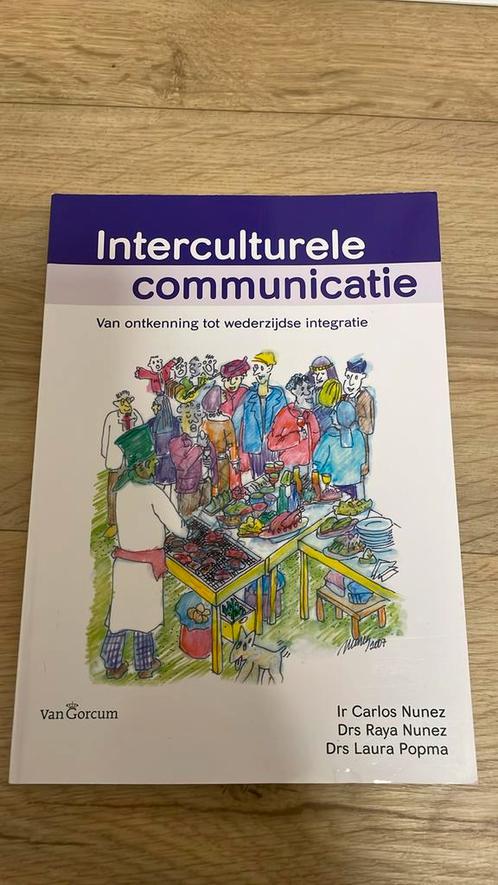 Raya Nunez - Interculturele communicatie, Boeken, Wetenschap, Zo goed als nieuw, Ophalen of Verzenden