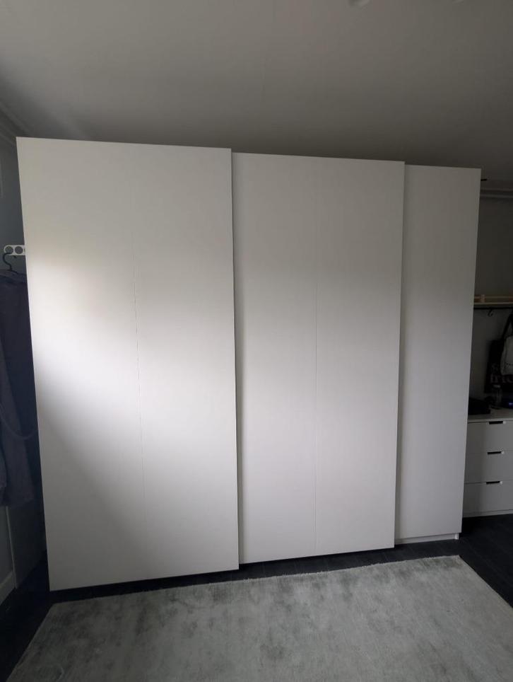 Ikea pax kledingkast, Huis en Inrichting, Kasten | Kledingkasten, Zo goed als nieuw, 200 cm of meer, 200 cm of meer, 50 tot 75 cm