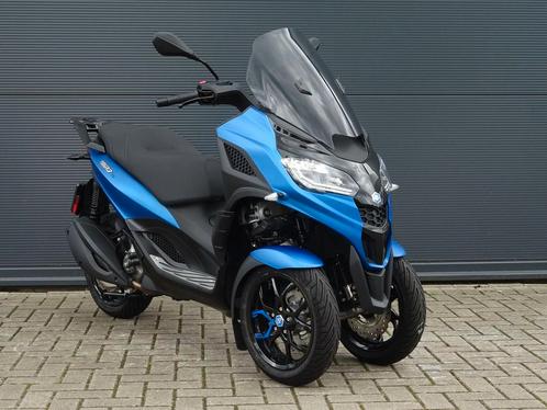 PIAGGIO MP3 310 HPE 2025 mat blauw BTW 61km ZGAN demo, Motoren, Motoren | Piaggio, Bedrijf, Scooter, 12 t/m 35 kW, Minimaal motorrijbewijs A2