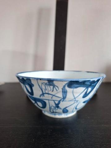 Antieke Blauw-Witte Porseleinen  Chinese kom beschikbaar voor biedingen