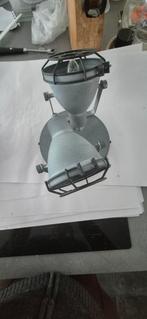 Mooie grijze plafondlamp / plafonaire, Ophalen, Zo goed als nieuw