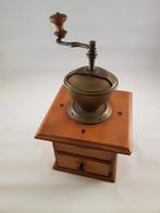 Te koop antieke vintage handkoffiemolen. Bieden., Ophalen of Verzenden