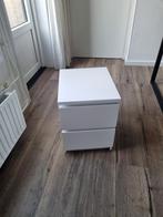 Ikea Malm nachtkastje met 2 lades, Huis en Inrichting, Slaapkamer | Nachtkastjes, Ophalen, Gebruikt, Minder dan 45 cm, Minder dan 55 cm
