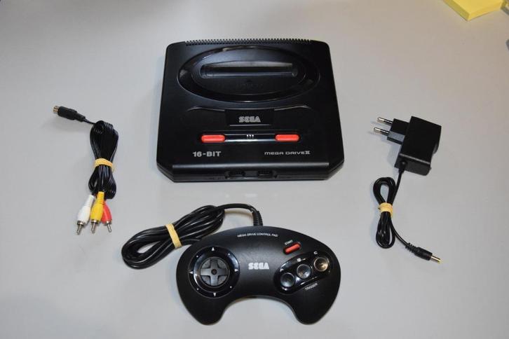 SEGA Megadrive (Type 2) met controller, Spelcomputers en Games, Spelcomputers | Sega, Gebruikt, Mega Drive, Met 1 controller, Ophalen of Verzenden