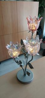 Tafellamp met 3 glazen rozen, Huis en Inrichting, Lampen | Tafellampen, Ophalen of Verzenden, Gebruikt, Glas, Minder dan 50 cm