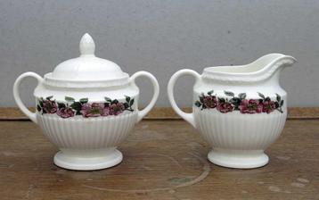 Wedgwood Briar Rose Roomstel beschikbaar voor biedingen