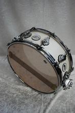DW Design snaredrum maple met nieuw UV1 vel 14x5 inch, Muziek en Instrumenten, Ophalen of Verzenden, Gebruikt, Drums of Percussie